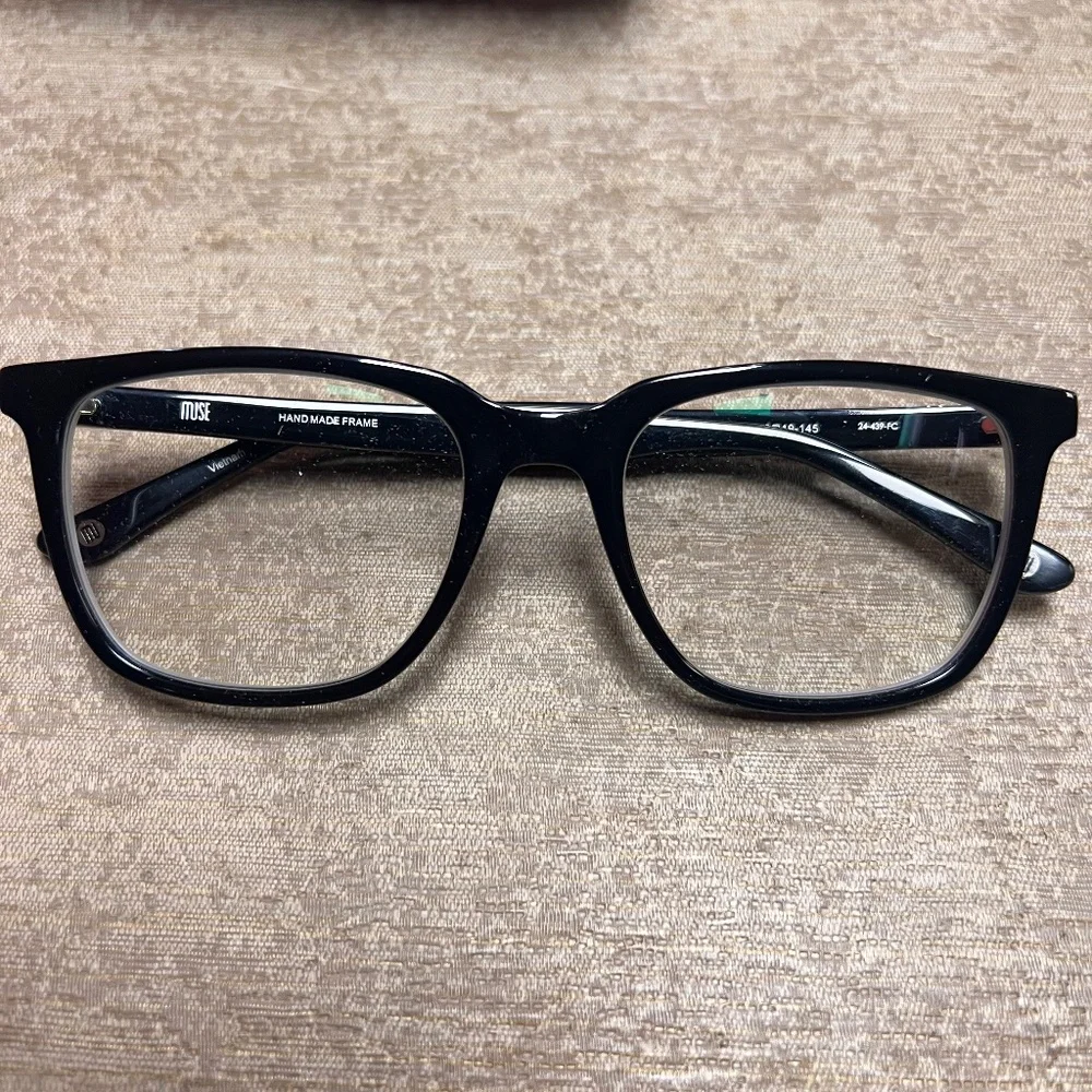 muse glasses new never worn black frame